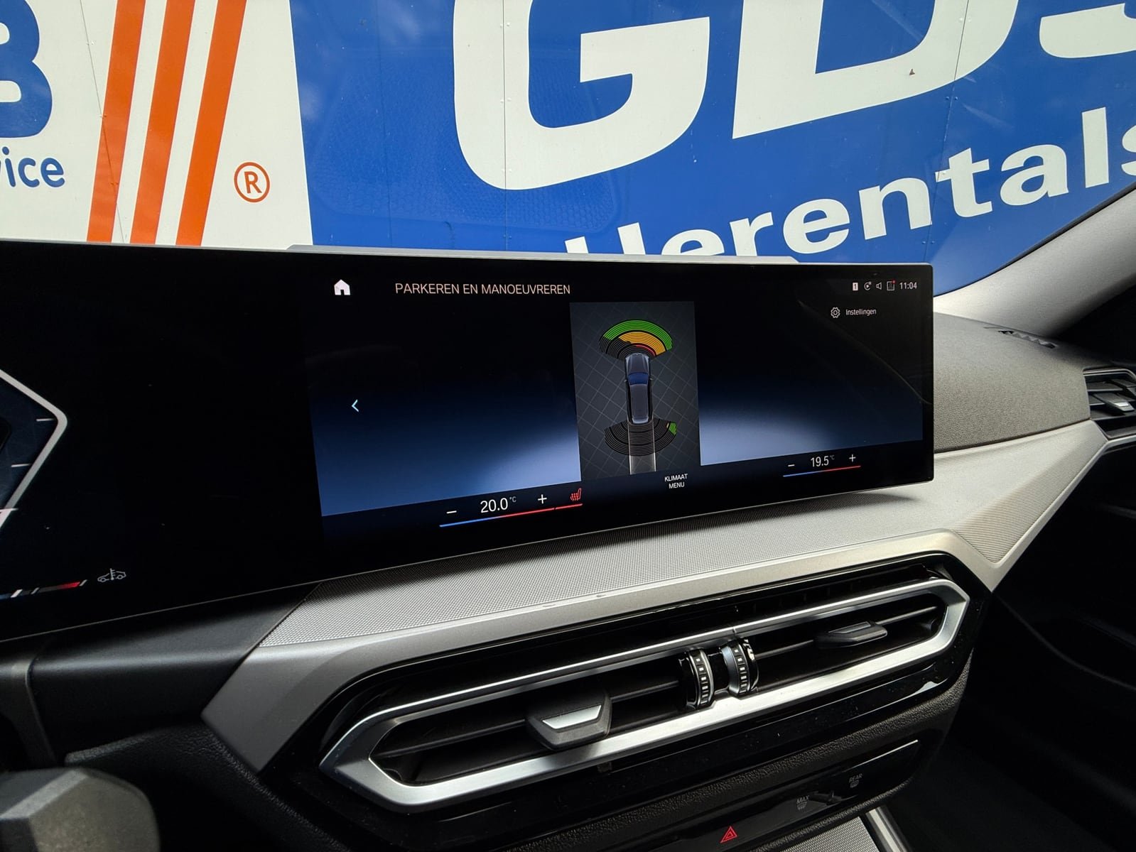BMW 318i, foto 28