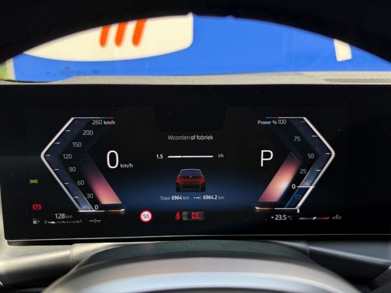 BMW 318i, foto 28